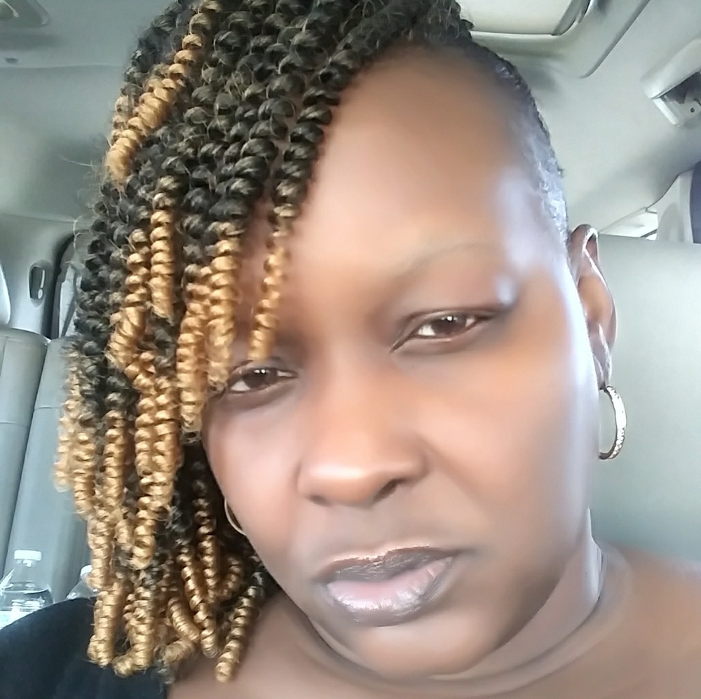 Meet your Posher, Patrina
